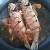 香辣红烧海鱼的做法图解7