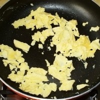 快手家常美味----木耳炒鸡蛋的做法图解4