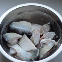 番茄武昌鱼块的做法图解2