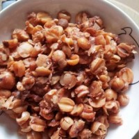 自制100克莲蓉蛋黄月饼的做法图解3