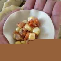 玉米,香菇,胡萝卜肉馅饺的做法图解1