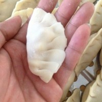 玉米,香菇,胡萝卜肉馅饺的做法图解2