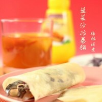 蔬菜沙拉卷饼的做法图解3