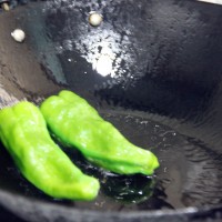 青椒皮蛋的做法图解3