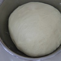 芝麻椰蓉面包的做法图解3