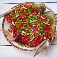 剁椒鱼头的做法图解7