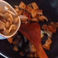 黑豆系列——黑豆腐泡菜锅的做法图解4