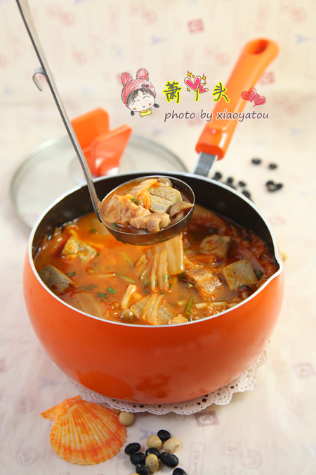 黑豆系列——黑豆腐泡菜锅的做法
