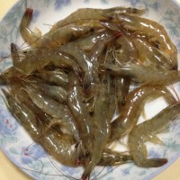 酸甜柠檬虾的做法图解1