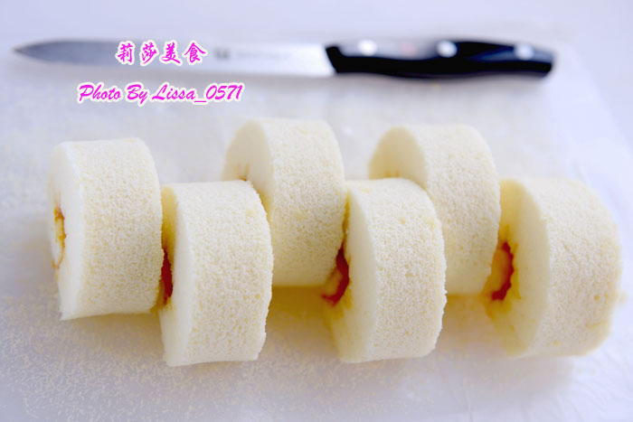 《莉莎美食》戚风蛋糕卷的做法