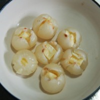 食心食意:爆浆荔枝球的做法图解2