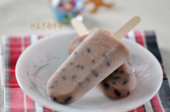 红豆牛奶冰棒的做法