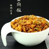 扁豆焖饭的做法图解1