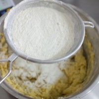 特浓咸味香草芝士球的做法 图解5 -->
