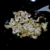 过节必备菜~~生炒莲菜的做法 图解2 -->
