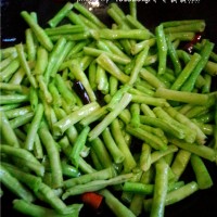 素炒豆角的做法 图解3 -->