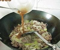 葱爆羊肉片的做法 图解5 -->