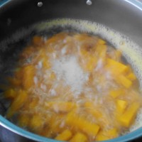 豆豉炒南瓜的做法 图解2 -->
