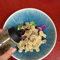 苦瓜紫葱通心粉(意粉)的做法 图解8 -->