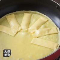 牛油果芝士煎饼的做法 图解3 -->