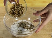 京式提浆月饼的做法 图解2 -->