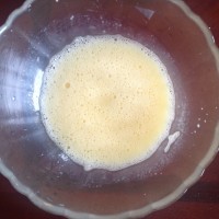 彩虹蛋糕卷的做法 图解2 -->