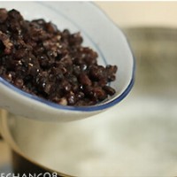 酒酿蜜豆年糕汤的做法 图解2 -->
