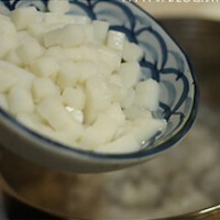 酒酿蜜豆年糕汤的做法 图解3 -->