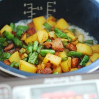 豆角土豆焖饭的做法 图解6 -->