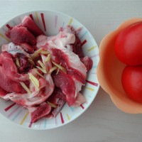 番茄烩牛腩的做法 图解1 -->