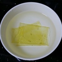 甜蜜下午茶 草莓浆果慕斯的做法 图解1 -->