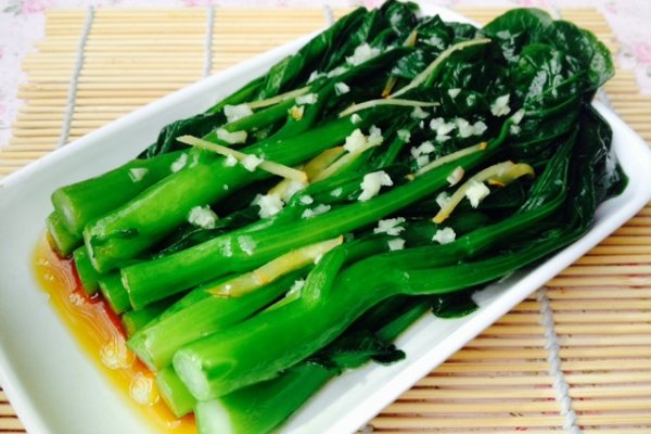 粤式经典--白灼菜心的做法