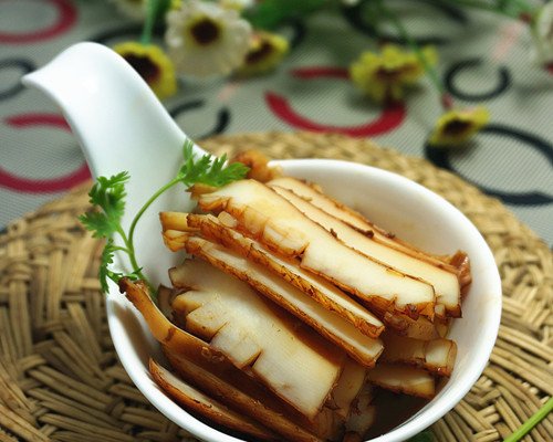 酱味墨鱼的做法