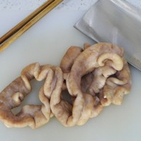 心头长草的接地气味道椒香干煸肥肠的做法 图解3 -->