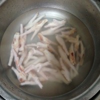 泡椒凤爪的做法 图解2 -->