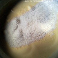 法式海绵蛋糕:花朵蛋糕的做法 图解5 -->