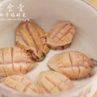 有趣的混搭--鲍鱼炒年糕的做法 图解1 -->