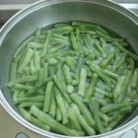 干煸豆角的做法 图解2 -->