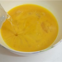 虾仁水蒸蛋的做法 图解2 -->