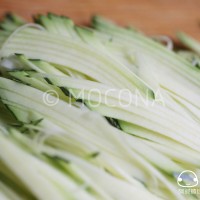 超级简单-炝炒青南瓜的做法 图解2 -->