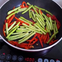 红椒炒豆角的做法 图解5 -->