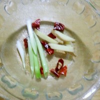 家常下饭菜~豆角炒五花肉的做法 图解3 -->