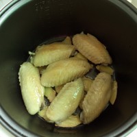 盐焗鸡中翅的做法 图解11 -->