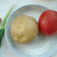 番茄土豆丝的做法 图解1 -->