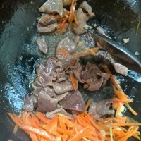 青椒炒猪肝(详细步骤分解)的做法 图解20 -->