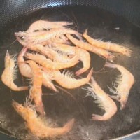 芒果鲜虾沙拉的做法 图解2 -->