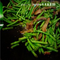 豇豆炒腊肉的做法 图解7 -->