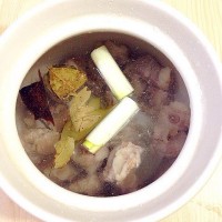 私房菜之酸菜炖排骨的做法 图解4 -->