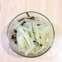 私房菜之酸菜炖排骨的做法 图解5 -->