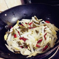 私房菜之酸菜炖排骨的做法 图解9 -->